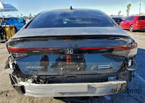 2024 Honda Accord Hybrid Sport z USA, uszkodzony, nr VIN 1HGCY2F5XRA013688